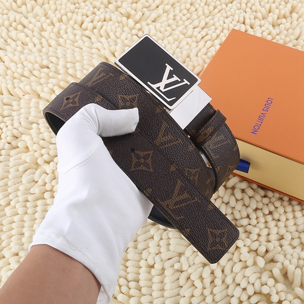 激安ルイヴィトンベルト着用イメージ